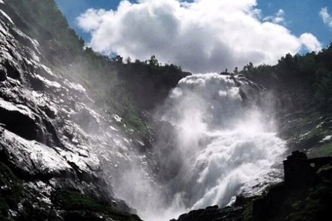 Bergen to Flam "The King of Fjords" One-Way or Round-Trip Cruise Ticket - Same-day return or overnight stay