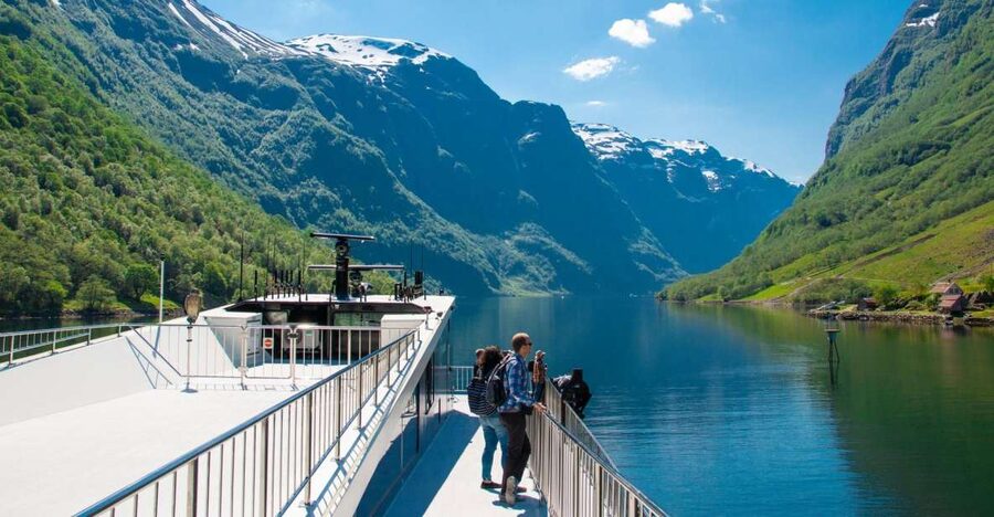 Bergen: Viking Village, Nærøyfjord Cruise & Flåm Railway - Leaving Bergen by panorama bus