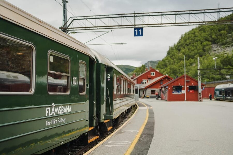 Bergen: Viking Village, Nærøyfjorden Cruise and Flåm Railway - Tvindefossen brings an early waterfall stop