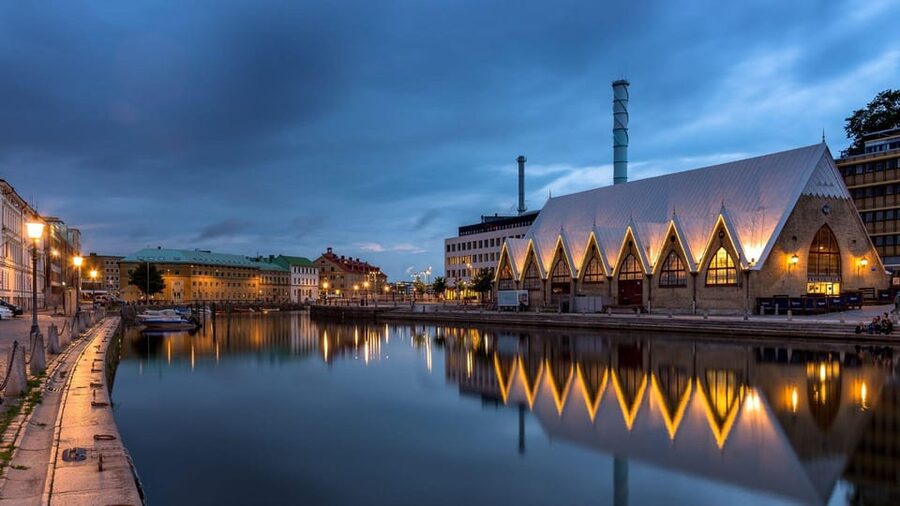 Best of Gothenburg: Private Walking Tour with a Local - What the guides add to the experience