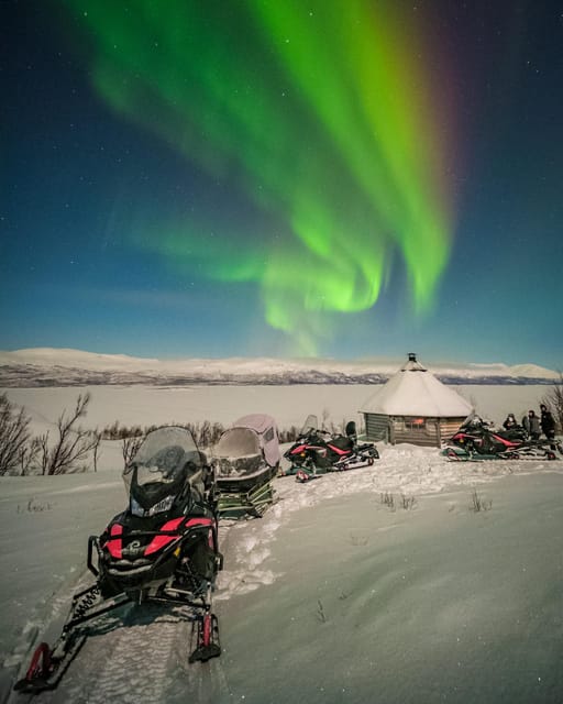 Björkliden/Abisko: Night Sky Snowmobile Tour - A mountain stop built for waiting