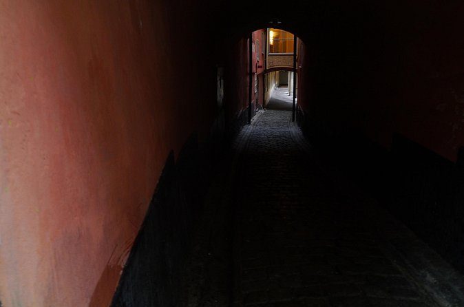 Bloody Stockholm 2h - ghosts, horror and Dark Folklore Tour - Kungsträdgården and the forest creatures