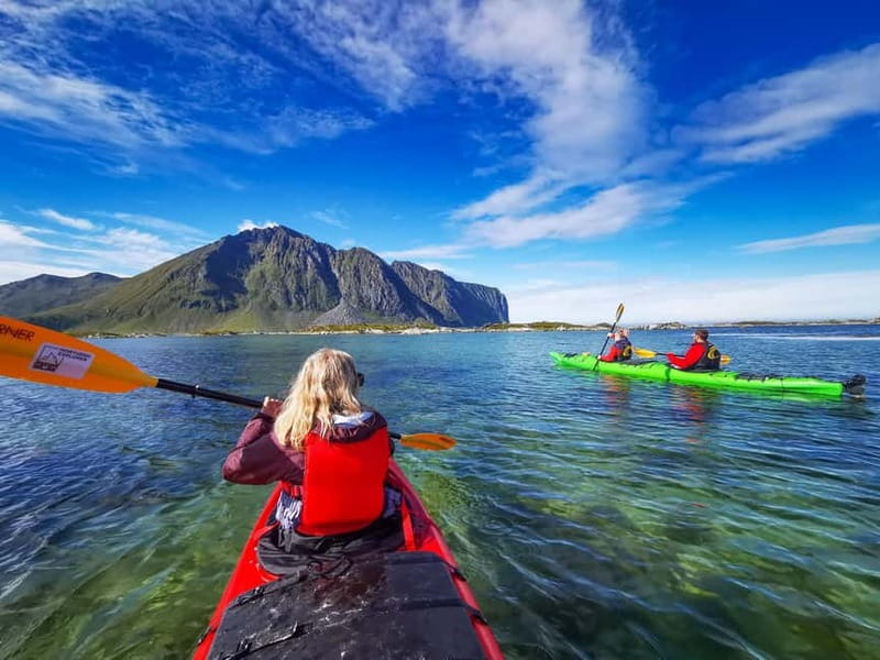 Bøstad: Kayaking Tour in Lofoten with Snacks - Paddling around Lofoten’s small islands