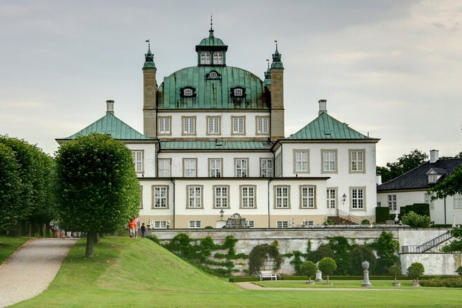 Castles of Kronborg and Frederiksborg from Copenhagen by Car - Tickets, audio guides, and the small print