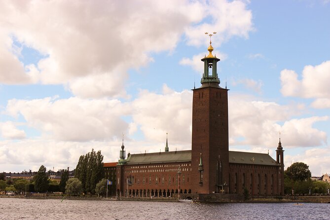 City Hall, Old Town & Vasa Museum - all-in-1 guided experience - A smart first route through Stockholm