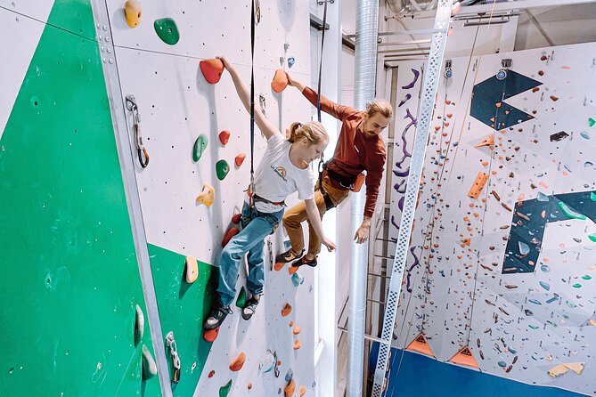 Climbing in Mørkvedhallen Klatresenter - Key points at a glance