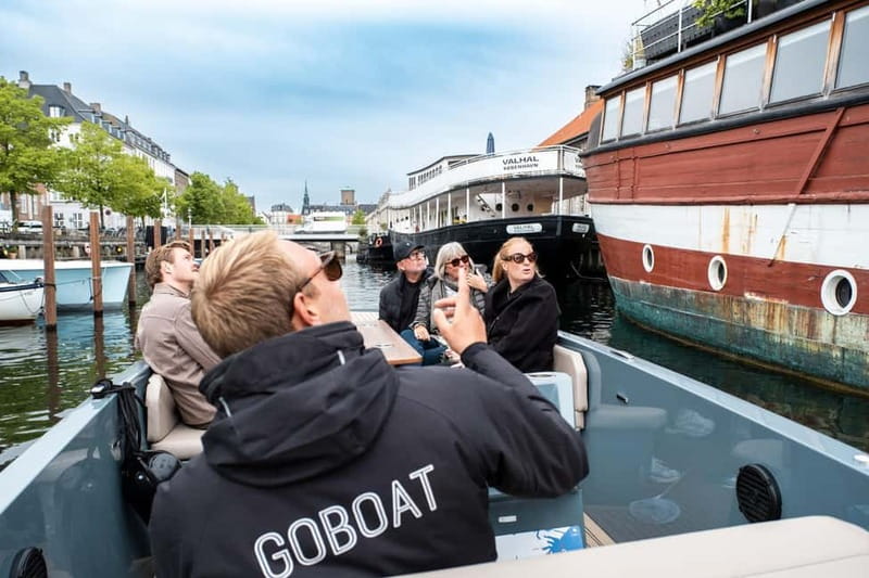 Copenhagen: 1 or 2-Hour Canal Tour in Silent Electric Boats - A quiet start on Copenhagen’s harbor
