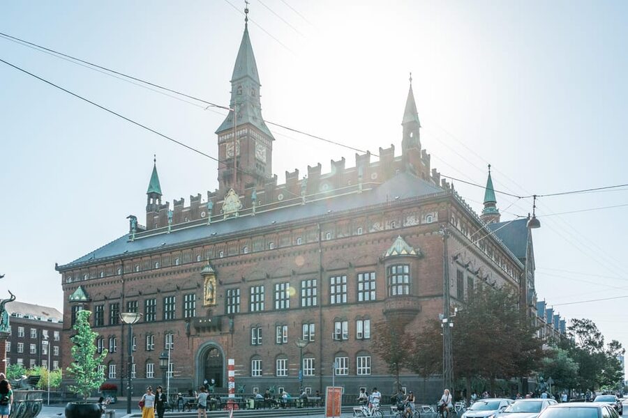 Copenhagen: 2-hour Old Town Private Walking Tour - Starting at Copenhagen Visitor Service
