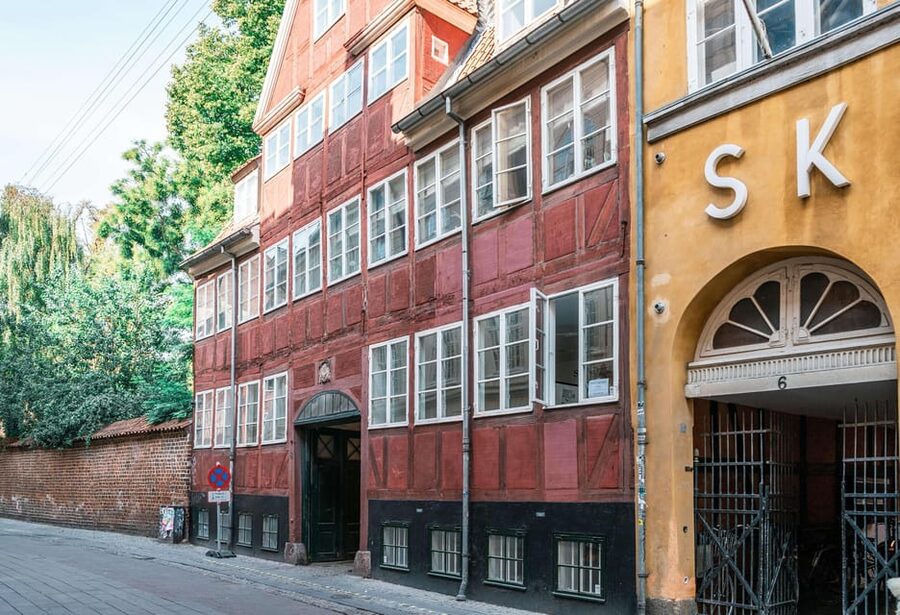 Copenhagen: 2-hour Old Town Private Walking Tour - Rundetaarn, the Round Tower, and the view upward