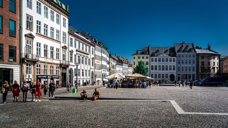 Copenhagen: 2-hour Old Town Private Walking Tour - Rådhuspladsen and Copenhagen’s public face