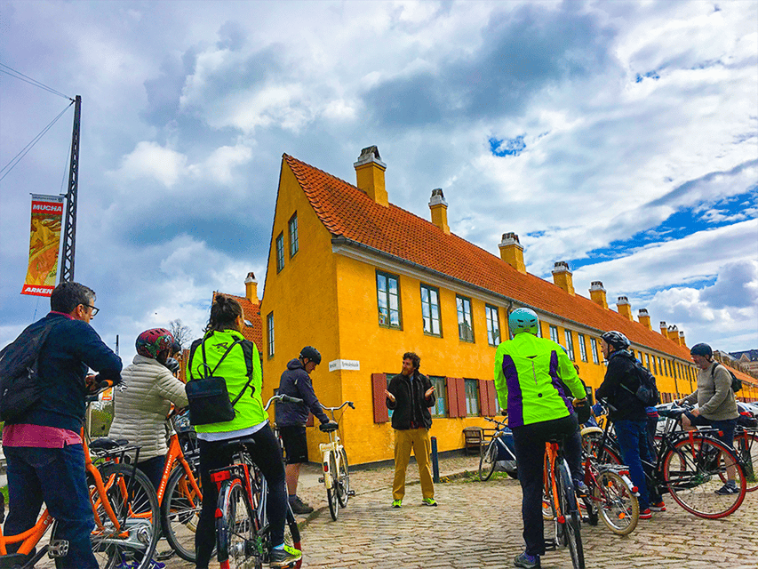Copenhagen: 3-Hour City Highlights Bike Tour with Guide - Nyboder and the Little Mermaid
