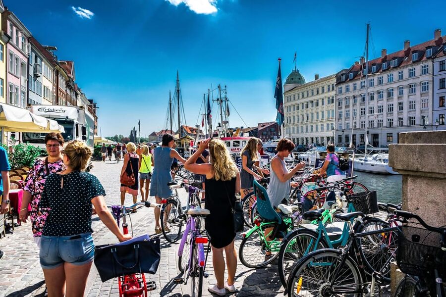 Copenhagen: 3-hour Private Guided Bike Tour - The Meatpacking District, Istedgade, and Det Ny Teater