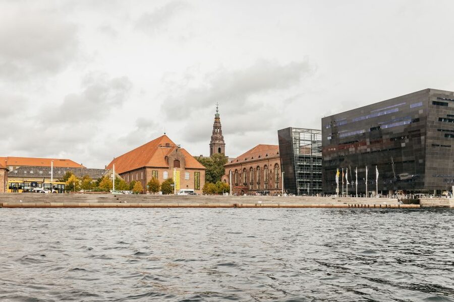 Copenhagen: Canal Cruise with Guide - Reaching the Little Mermaid by boat