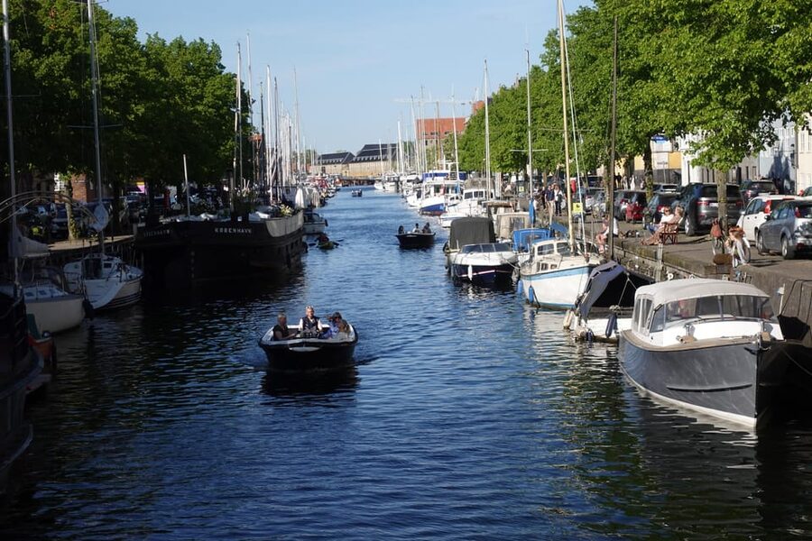 Copenhagen: Christiania & Christianshavn Guided Walking Tour - Entering Freetown Christiania