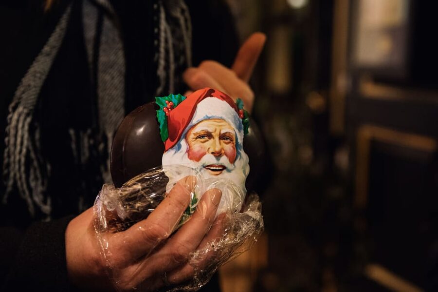Copenhagen: Christmas Walking Tour with Treats and Drinks - Starting at Torvehallerne, Copenhagen’s useful holiday meeting point