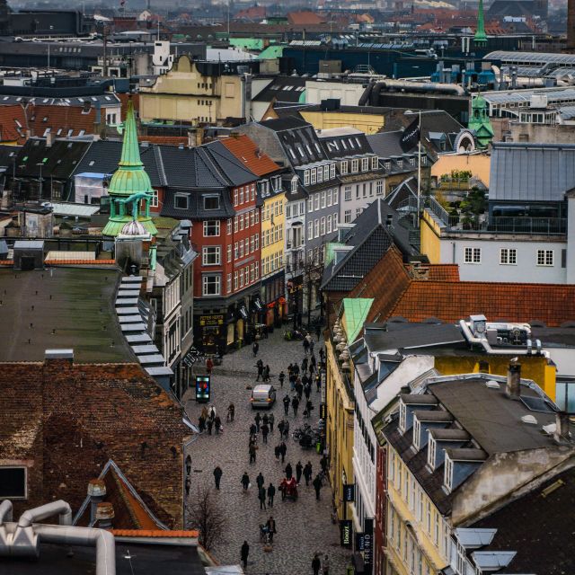 Copenhagen: Express Walk with a Local in 60 minutes - From 18th-century elegance to coastal Copenhagen