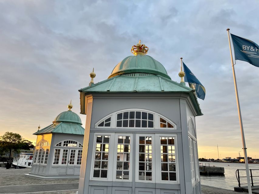 Copenhagen: Guided E-Scooter KickBike Tour- All Highlights - Amalienborg and the Marble Church