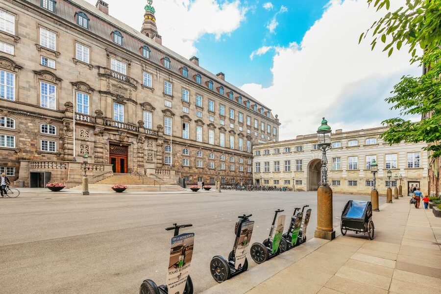 Copenhagen: Guided Segway Tour - Kastellet and the return along the water