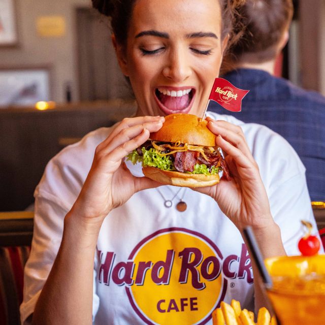 Copenhagen: Hard Rock Cafe with Set Menu for Lunch or Dinner - Service: often friendly, sometimes slow