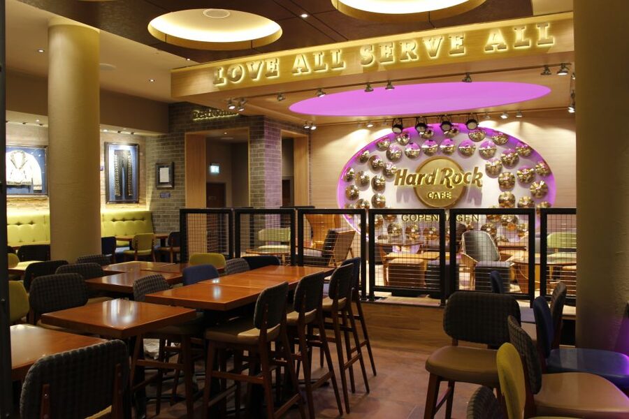 Copenhagen: Hard Rock Cafe with Set Menu for Lunch or Dinner - The Rock Shop: a useful final stop