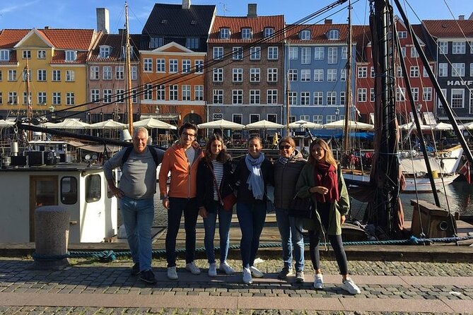 Copenhagen : Highlights Private Bike Tour - Christiansborg Palace explains the center of power