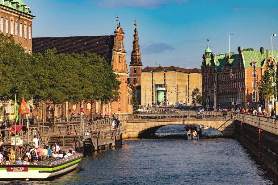 Copenhagen: Highlights & Secrets Private Walking Tour - Why this private walk works well in Copenhagen