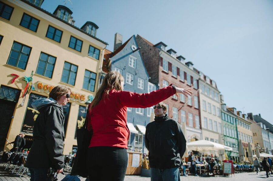 Copenhagen: Hygge and Happiness Culture Walking Tour - Danish treats with a cultural explanation