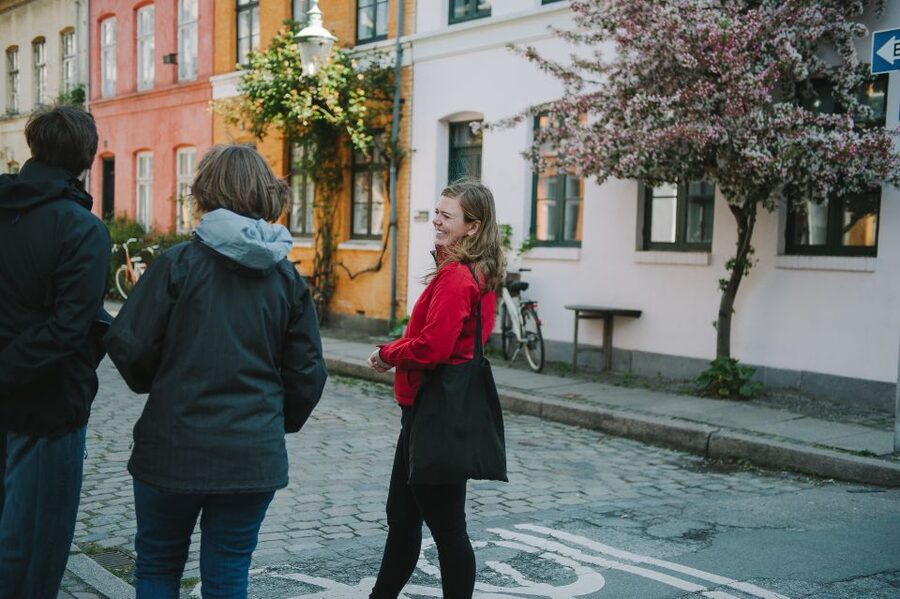 Copenhagen: Hygge and Happiness Culture Walking Tour - Castles, photos, and pauses that slow the day