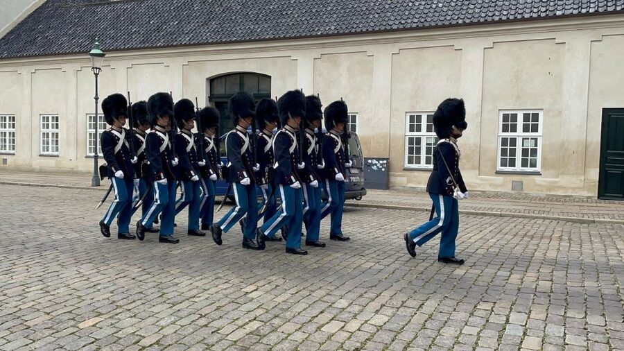 Copenhagen: Private City Walking Tour with Canal Tour Ticket - Christiansborg Castle and the center of power