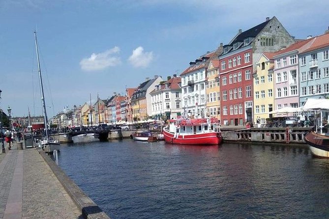 Copenhagen Private Guided tour by Car with Tailorable Itinerary - What the guides add to the ride