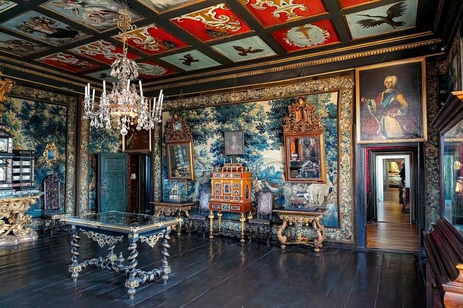 Copenhagen: Rosenborg Castle Entry Ticket - Why Rosenborg Castle feels different from a grand palace