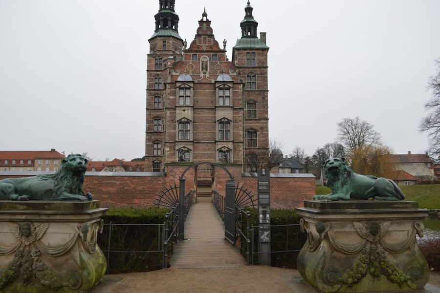 Copenhagen: Rosenborg Castle Tour with Skip-the-Line Ticket - Practical details that affect your visit