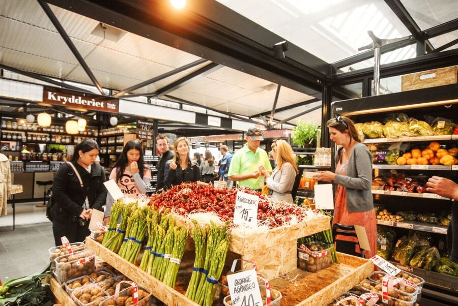 Copenhagen’s oldest and original food tour (Est. 2011). - Botanical Garden and the Latin Quarter