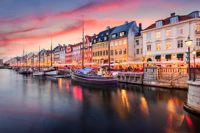 Copenhagen: Self Guided Scavenger Hunt and Tour - A private route at your own pace