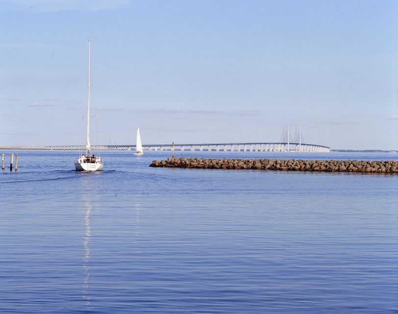 Copenhagen: Tour Across the Øresund Bridge to Lund and Malmö - Stortorget gives you Malmö at street level