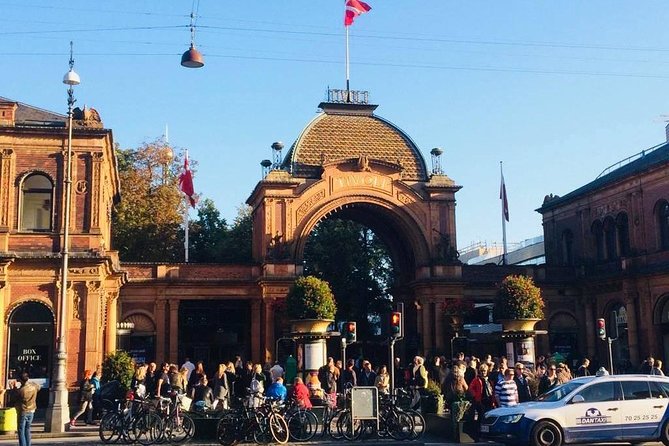 Copenhagen Walking Tour with Food Testing (smorrebrod dish & snap) - Christiansborg and Copenhagen’s royal center