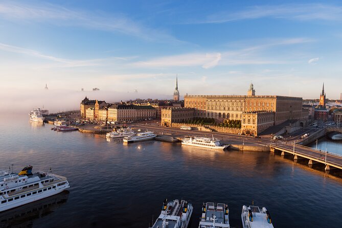 Cruise port VIP Transfer: Cruise port to Stockholm city center 1-6 Passangers - My call: a strong group transfer, a pricey solo ride