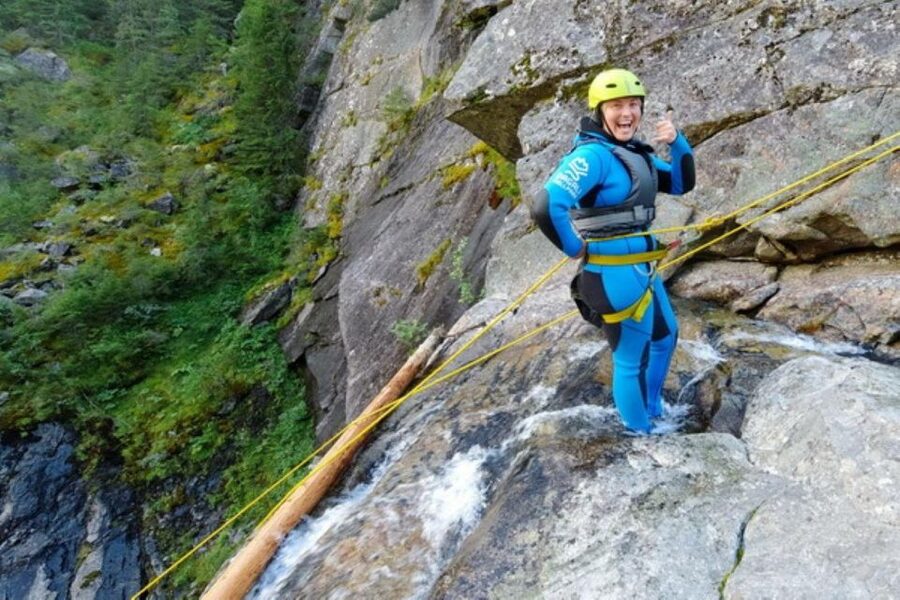 Dagali: Extreme Canyoning Experience - Gear, clothing, and staying warm