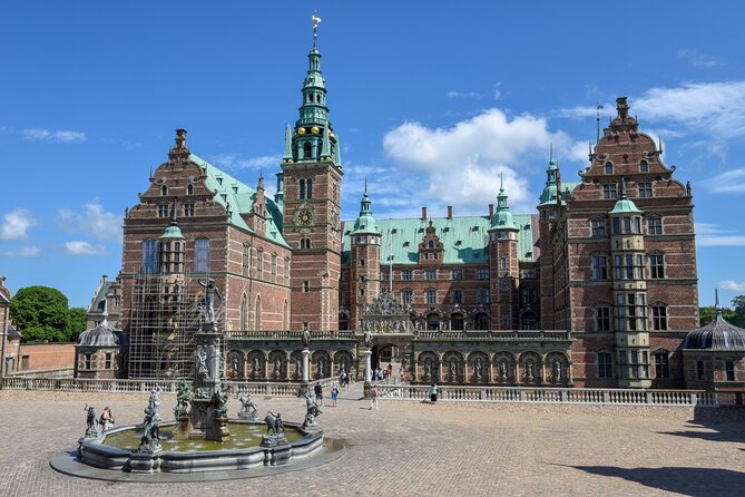 Deluxe Copenhagen Shore Excursion from Cruise Ship Port - A quick stop at the Little Mermaid
