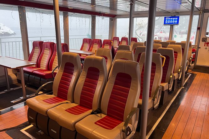 Discover Bergen on Foot and Boat - The 30-minute ferry reveals Bergen from the harbor