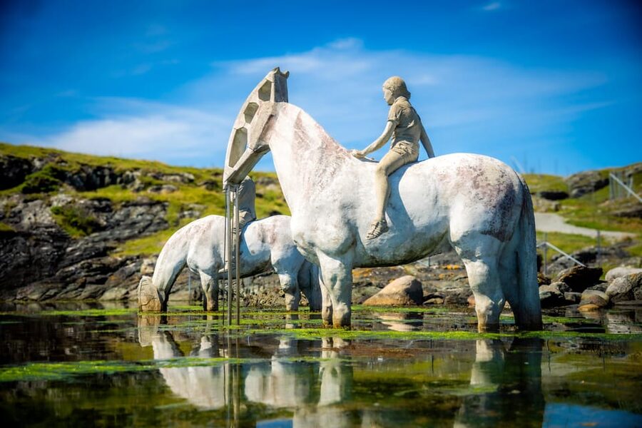 Discover Haugesund and visit a local mountain farmer - Apple cake, coffee, and a useful pause