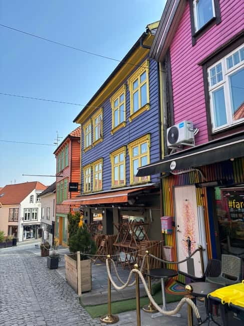 Discover Private+ Stavanger Guided City Tour - Booking flexibility and group details