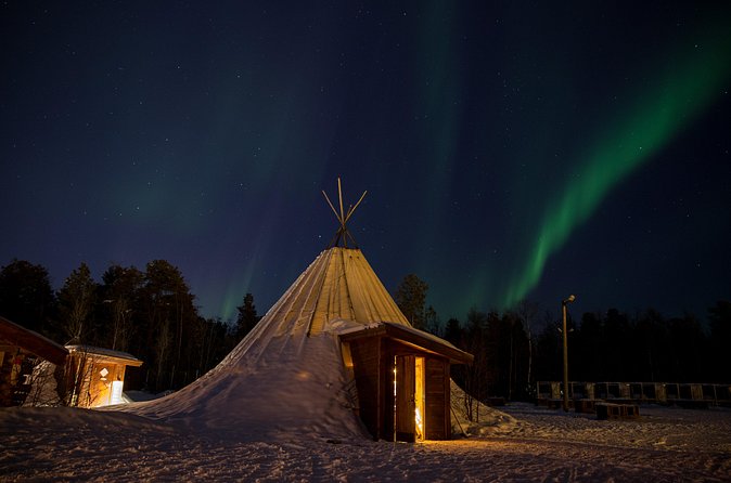 Dog Sled Tour and Husky Cuddles - A simple lesson before you take the reins