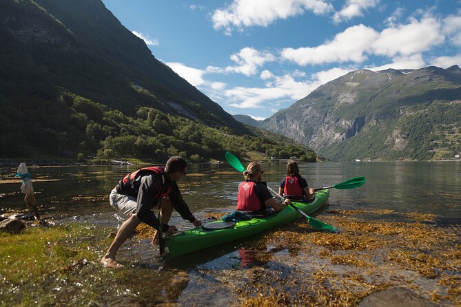 Double Kayak Rental in Geiranger (Excursions.no) - Setting out from Geirangervegen 10