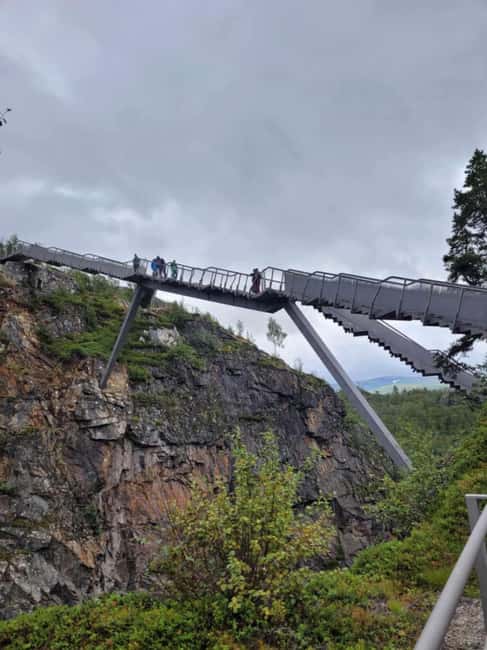 Eidfjord: Vøringsfossen Waterfalls Round-Trip Shuttle - What the experience feels like without a guide