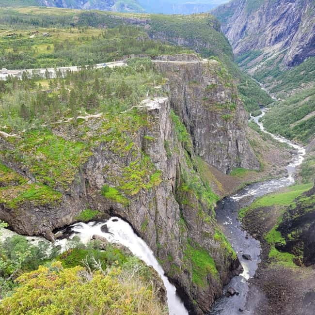 Eidfjord: Vøringsfossen Waterfalls Round-Trip Shuttle - Who should choose this shuttle