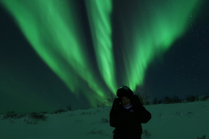 Enjoy the Aurora show on top of the mountain inc tipi dinner - What the guide adds to the night
