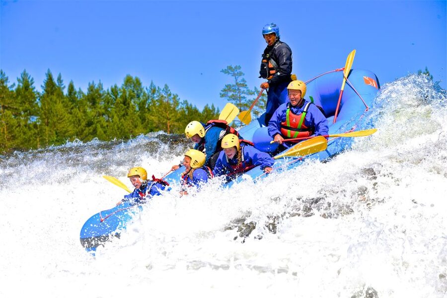 Evje: White Water Rafting Trip on Norway's Warmest Rivers - The main rapids come around a second time