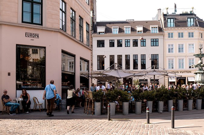 Explore Copenhagen in 60 minutes with a Local - Ending at Magasin du Nord