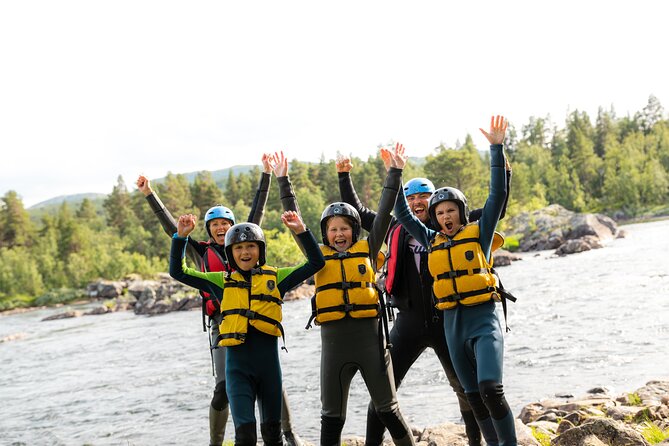 Family-Friendly Whitewater Rafting Experience - level 1 - The Safety Briefing Comes First